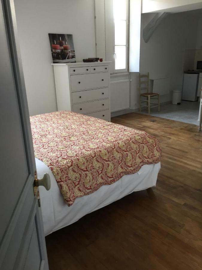 Hotel Le Relais de l'endormie à Nogent-sur-Seine Extérieur photo